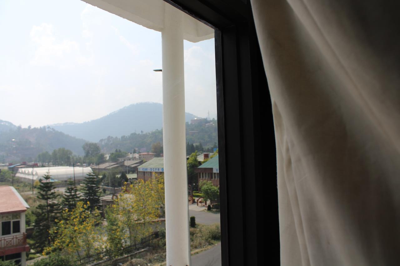 Greenwood Hotel Bhimtal Luaran gambar